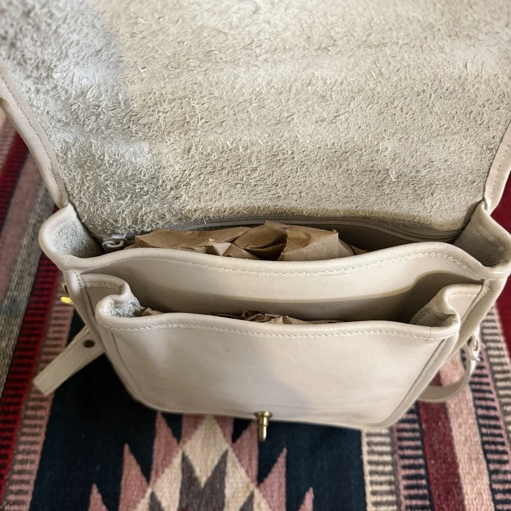 Vintage 1980s Coach Station Bag Satchel In Bone Beige Shoulder Purse Made In USA